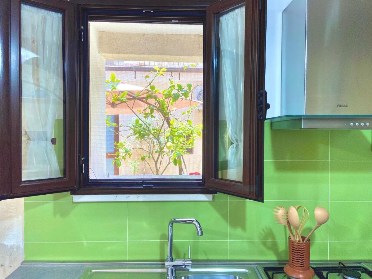 Casa Aurora Apartment Syracuse Bagian luar foto